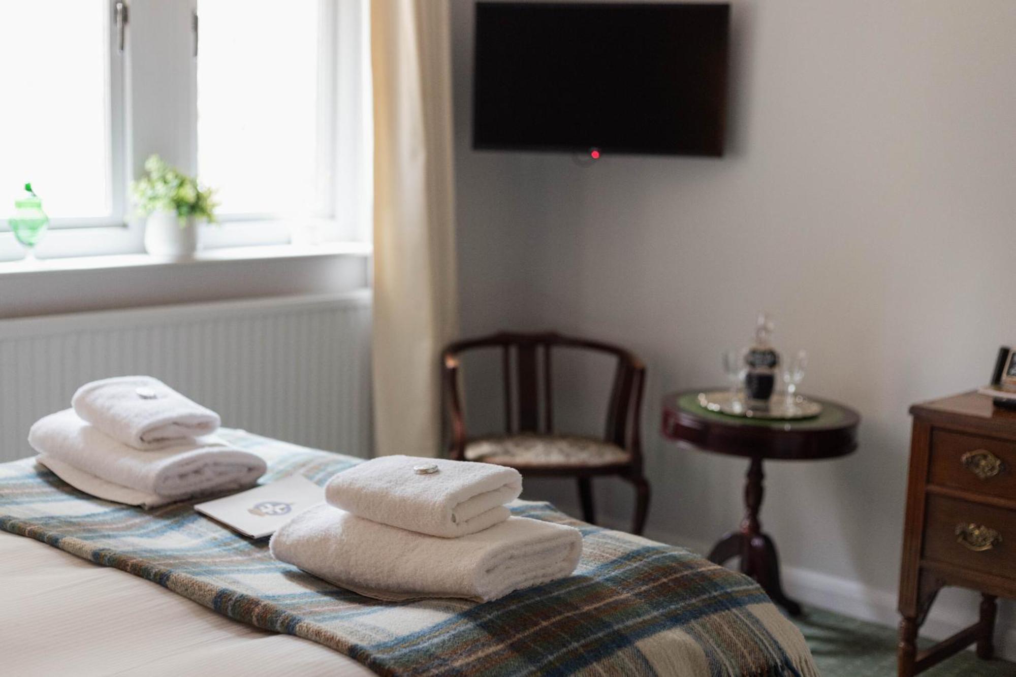 The Devonshire Arms Hotel Baslow Kamer foto