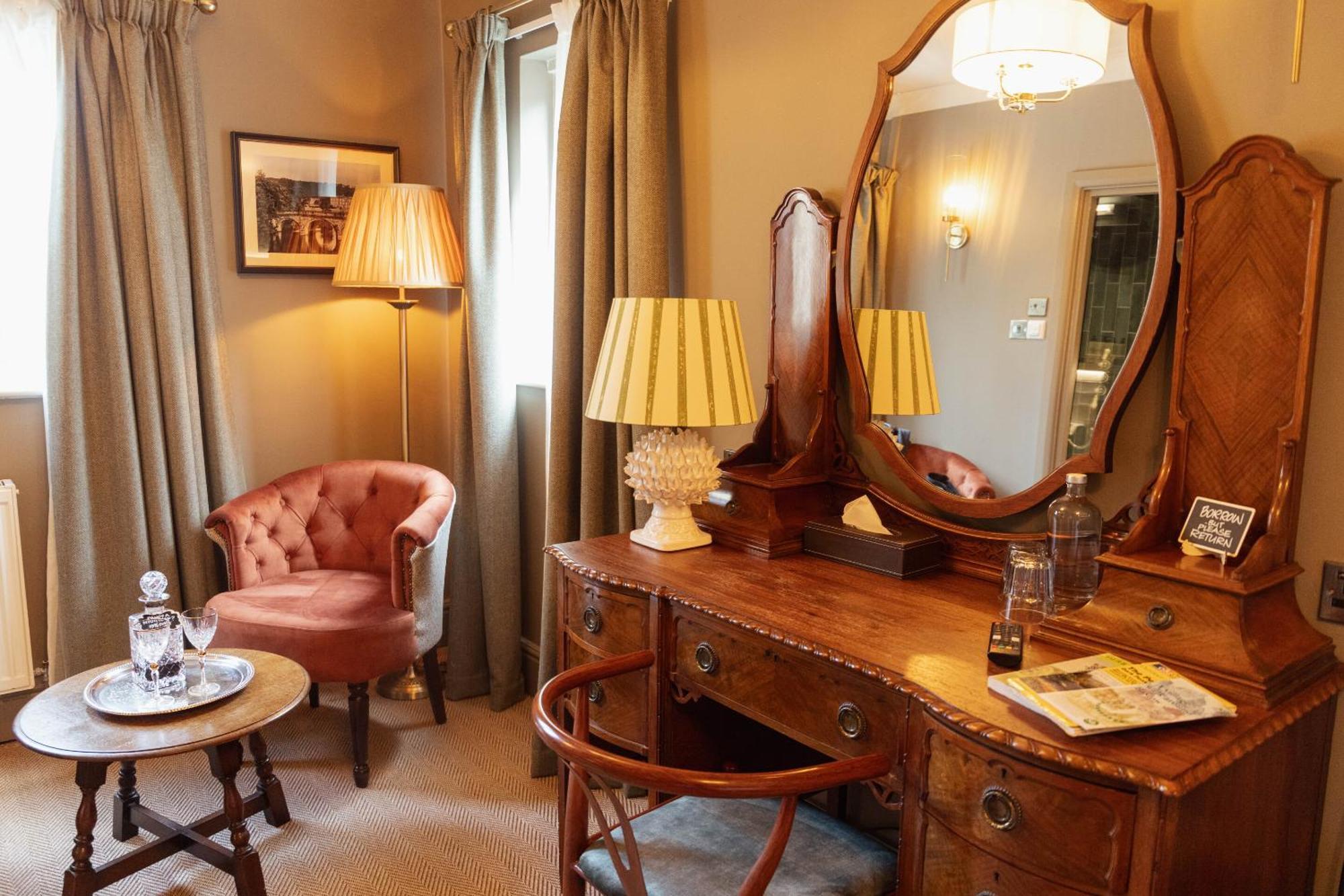 The Devonshire Arms Hotel Baslow Kamer foto